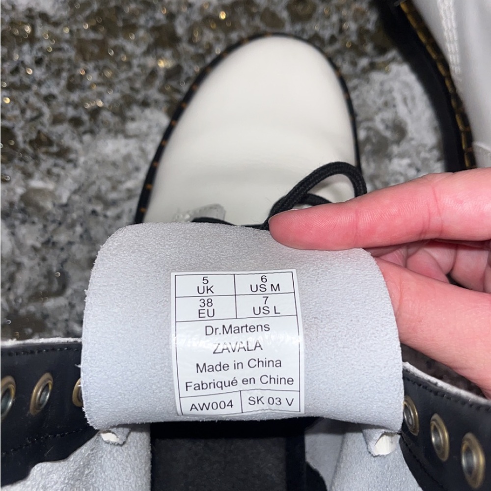 White doc Martin combat boots. - Picture 5 of 5